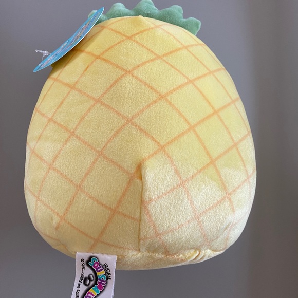 rare 8” maui pineapple squishmallows
New with tags - Picture 2 of 4